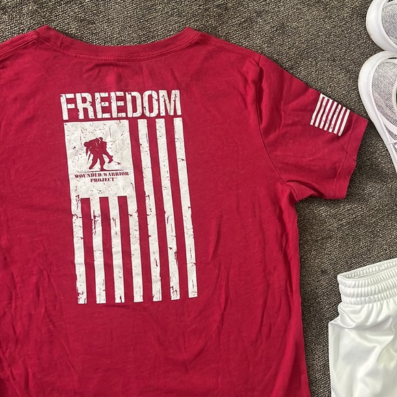 Under Armor Pink T-shirt -Wounded Warrior Project - Medium - Picture 4 of 6